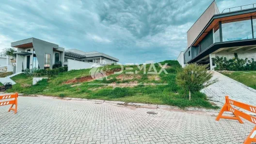 Lote/Terreno à venda, 880m² no Condomínio Reserva do Paratehy, São José dos Campos