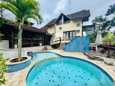 Casa de Condomínio com 4 Quartos à venda, 504m² no Vila Progresso, Niterói