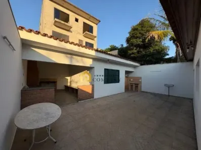 Sobrado com 3 Quartos à venda, 249m² no Vila Domingues, Votorantim