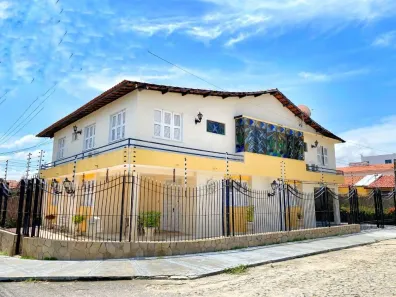 Casa com 8 Quartos à venda, 354m² no Dionisio Torres, Fortaleza
