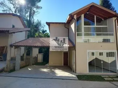 Casa de Condomínio com 3 Quartos à venda, 170m² no Carangola, Petrópolis