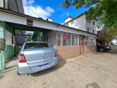 Casa com 2 Quartos para alugar, 150m² no Anchieta, Porto Alegre