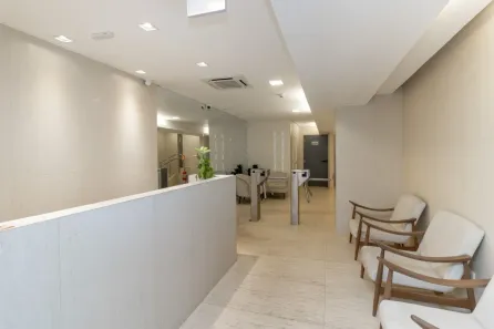 Sala Comercial para alugar, 200m² no Petrópolis, Porto Alegre