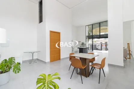 Ponto Comercial para alugar, 77m² no Bom Retiro, Curitiba