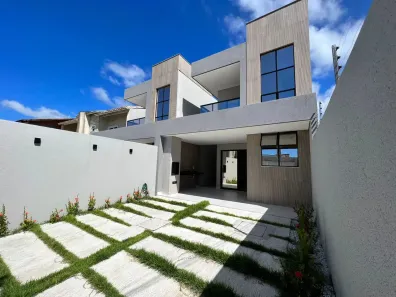 Sobrado com 3 Quartos à venda, 143m² no Centro, Eusébio