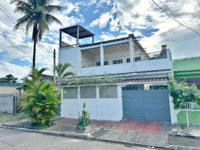 Casa com 4 Quartos à venda, 309m² no Botafogo, Nova Iguaçu