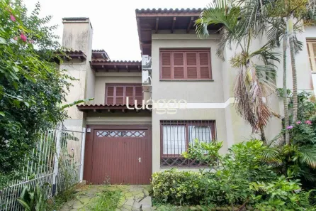Casa com 3 Quartos à venda, 172m² no Espírito Santo, Porto Alegre
