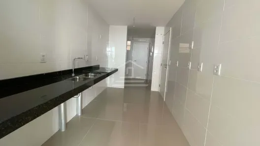 Apartamento com 4 Quartos à venda, 189m² no Engenheiro Luciano Cavalcante, Fortaleza