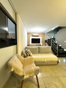 Sobrado com 3 Quartos à venda, 156m² no Parque Amazônia, Goiânia
