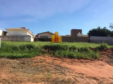 Lote/Terreno à venda, 600m² no Centro, Piratininga