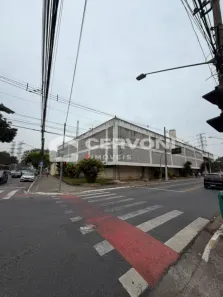 Ponto Comercial para alugar, 2300m² no Jardim São Dimas, São José dos Campos