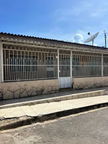 Casa com 3 Quartos à venda, 200m² no Setor Residencial Leste, Brasília