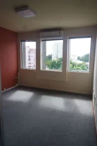 Sala Comercial à venda, 33m² no Floresta, Porto Alegre