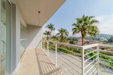 Casa com 3 Quartos à venda, 193m² no Glória, Joinville