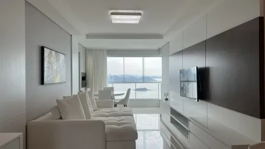 Apartamento com 4 Quartos para alugar, 144m² no Centro, Balneário Camboriú