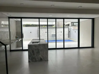 Casa de Condomínio com 4 Quartos à venda, 300m² no Residencial Villagio Toscana, Goiânia