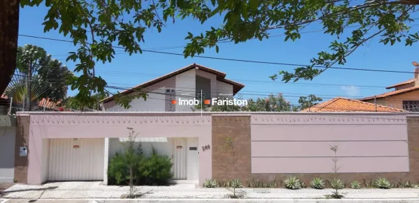 Casa com 5 Quartos para venda ou aluguel, 450m² no De Lourdes, Fortaleza