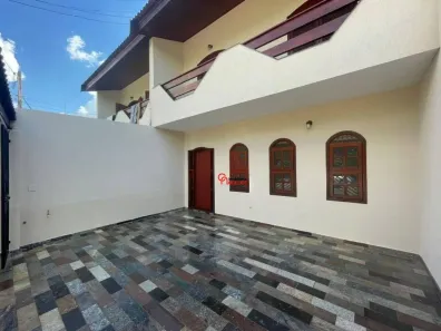Casa com 3 Quartos para alugar, 90m² no Jardim São Roque, Americana