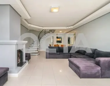 Casa com 3 Quartos para alugar, 230m² no Morro Santana, Porto Alegre