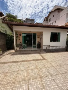 Casa com 2 Quartos à venda, 308m² no Amparo, Nova Friburgo