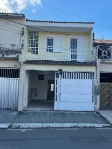 Casa de Condomínio com 2 Quartos à venda, 133m² no Flores, Manaus