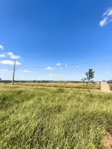 Lote/Terreno à venda, 331m² no Novo Mundo, Uberlândia