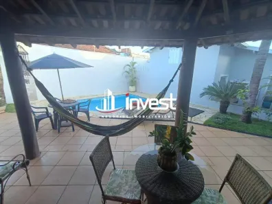 Casa com 4 Quartos à venda, 250m² no Jardim São Bento, Uberaba