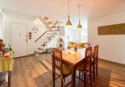 Cobertura com 3 Quartos à venda, 130m² no Itaipava, Petrópolis
