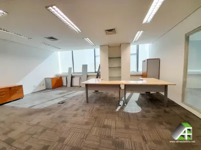 Sala Comercial com 7 Quartos para alugar, 374m² no Cidade Monções, São Paulo