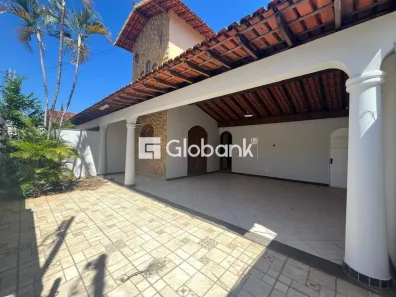 Casa com 3 Quartos para alugar, 194m² no Morada do Sol, Montes Claros