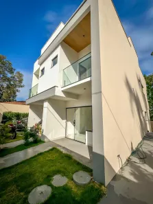 Sobrado com 3 Quartos à venda, 115m² no Portal de Jacaraípe, Serra