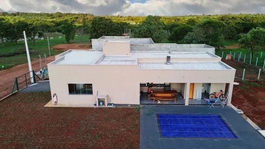 Casa de Condomínio com 3 Quartos à venda, 154m² no Centro, Aragoiânia