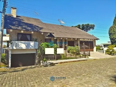 Casa com 7 Quartos para venda ou aluguel, 800m² no Petrópolis, Caxias do Sul