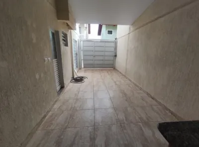 Sobrado com 3 Quartos para alugar, 97m² no Vila Monticelli, Goiânia