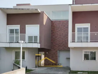 Sobrado com 3 Quartos à venda, 164m² no Campo Comprido, Curitiba