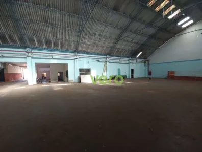 Ponto Comercial para alugar, 2000m² no Vila Cordenonsi, Americana