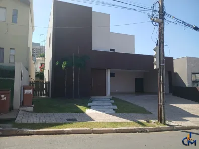 Casa com 4 Quartos para alugar, 340m² no Despraiado, Cuiabá