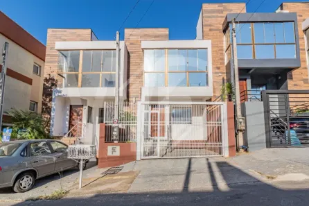 Sobrado com 2 Quartos à venda, 90m² no Oriço, Gravataí