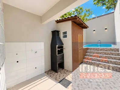 Casa com 2 Quartos para alugar, 66m² no Parque Guarani, Joinville