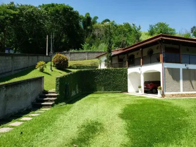 Fazenda/Sítio com 4 Quartos à venda, 413m² no Jardim Alice, Barra Mansa
