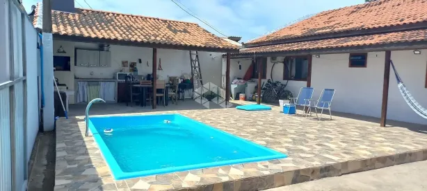 Casa com 2 Quartos à venda, 200m² no Passagem do Massiambú, Palhoça