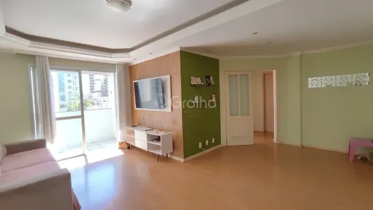 Apartamento com 3 Quartos à venda, 90m² no Centro, Florianópolis