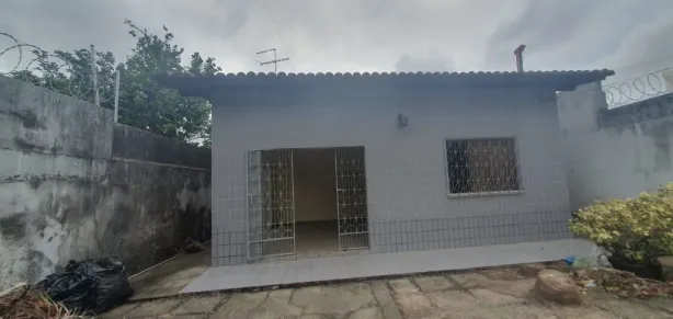 Imóvel Comercial com 3 Quartos à venda, 105m² no Messejana, Fortaleza