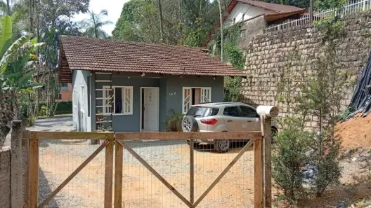 Casa com 1 Quarto à venda, 50m² no Guanabara, Joinville
