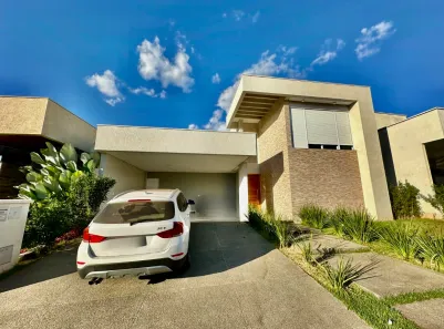 Casa de Condomínio com 3 Quartos à venda, 245m² no Residencial Goiânia Golfe Clube, Goiânia