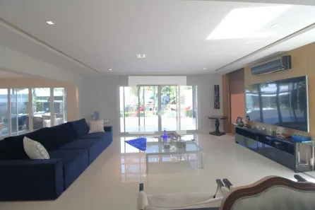 Casa com 4 Quartos à venda, 637m² no Interlagos, São Paulo