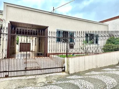 Casa com 3 Quartos à venda, 200m² no Uvaranas, Ponta Grossa