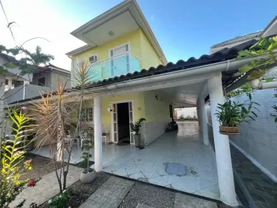 Casa de Condomínio com 3 Quartos à venda, 180m² no Vargem Pequena, Rio de Janeiro