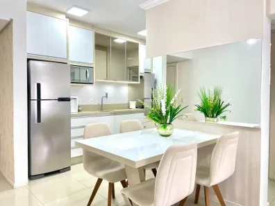 Apartamento com 2 Quartos para alugar, 76m² no Jardim Atlântico, Florianópolis