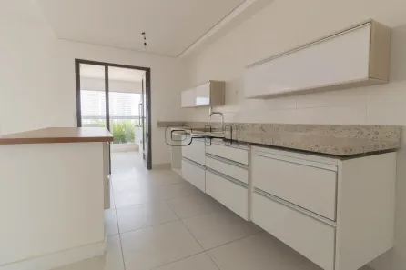 Apartamento com 3 Quartos à venda, 178m² no Jardim das Acácias, São Paulo